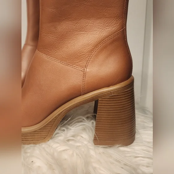 Steve Madden Tan Heeled Boots - Picture 7 of 11